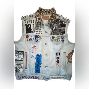 Vintage Punk Crust DIY Studded Patched Levis Vest — Size M/L